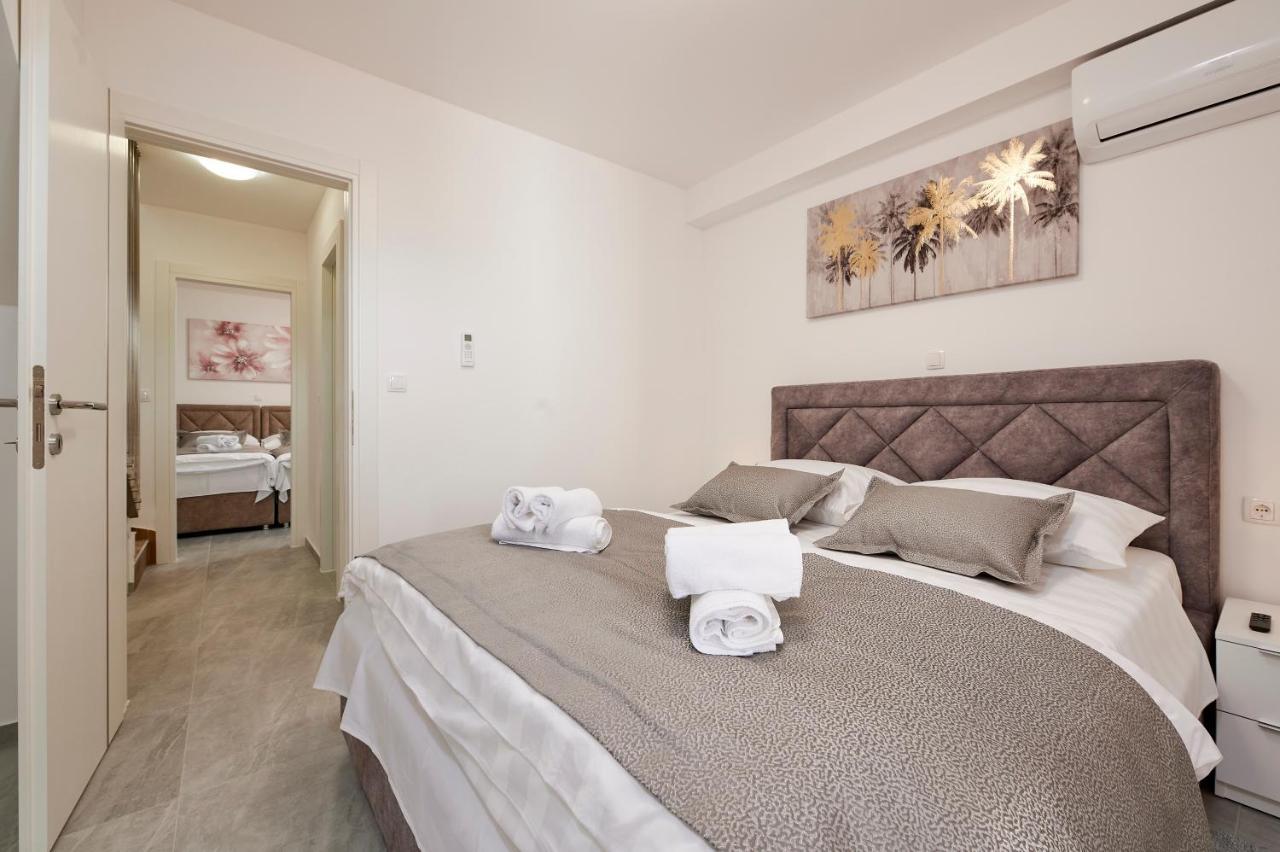 Apartment Gaby 3 Trogir Exteriör bild