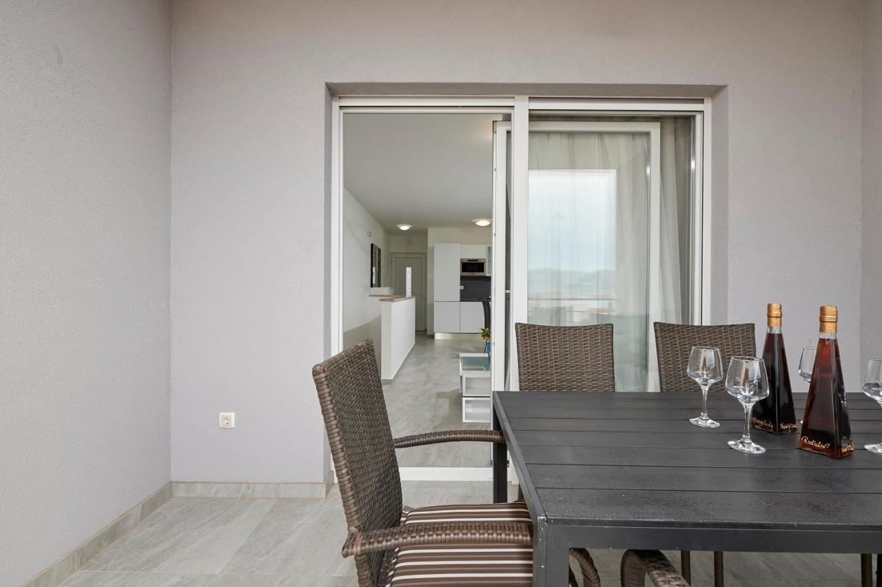 Apartment Gaby 3 Trogir Exteriör bild