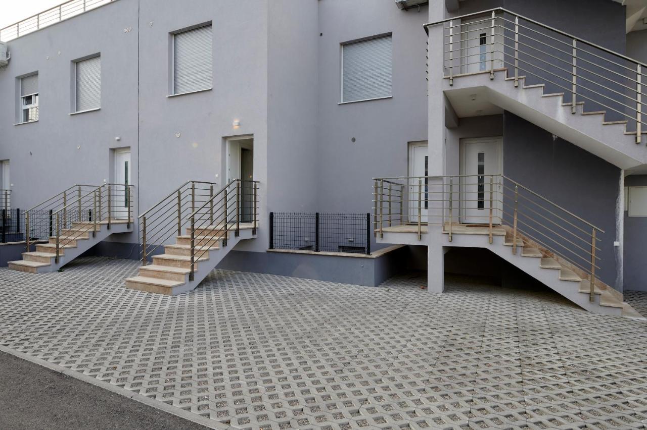 Apartment Gaby 3 Trogir Exteriör bild