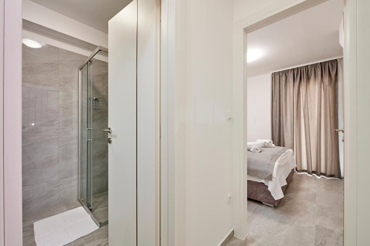 Apartment Gaby 3 Trogir Exteriör bild