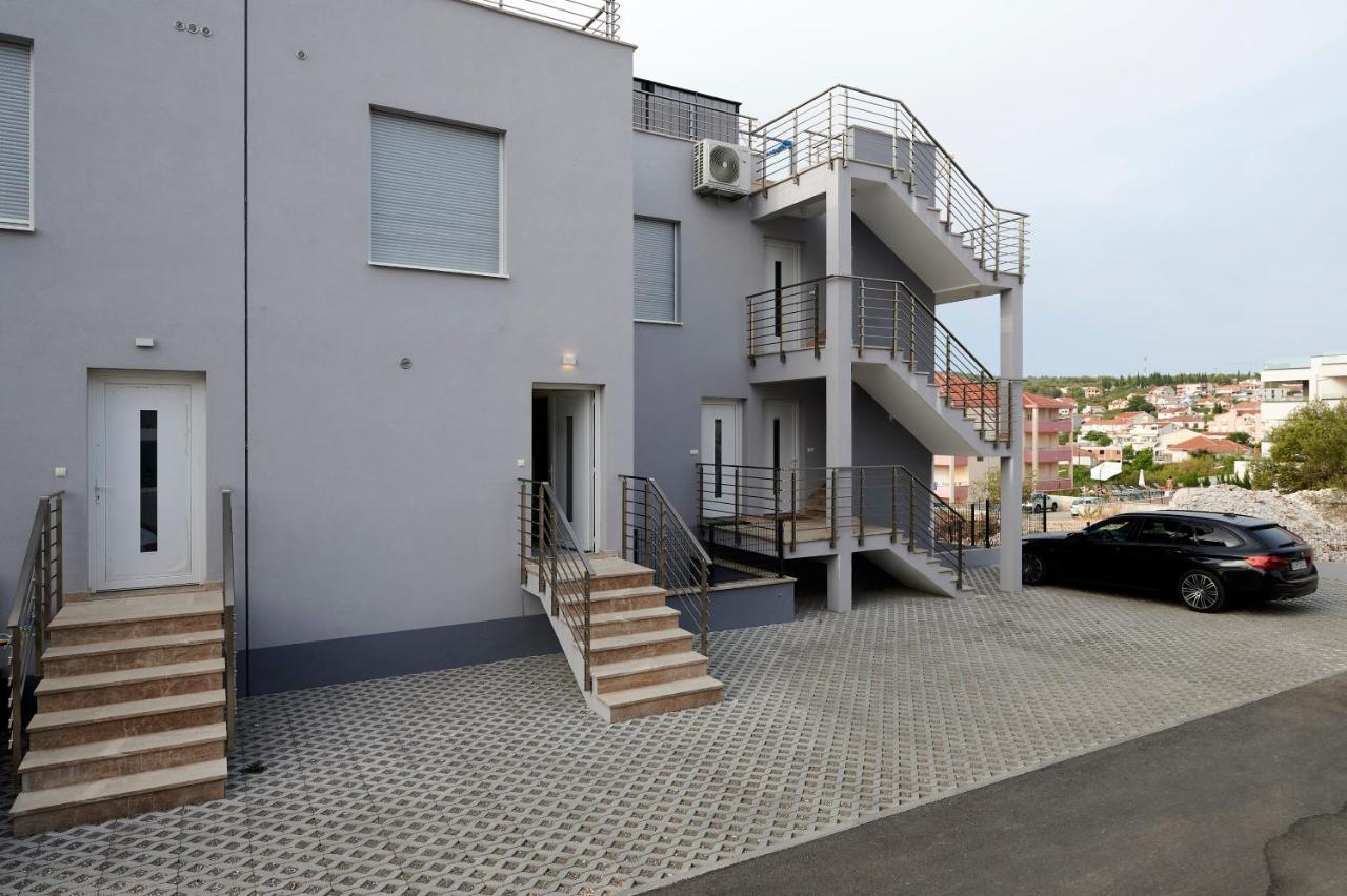 Apartment Gaby 3 Trogir Exteriör bild