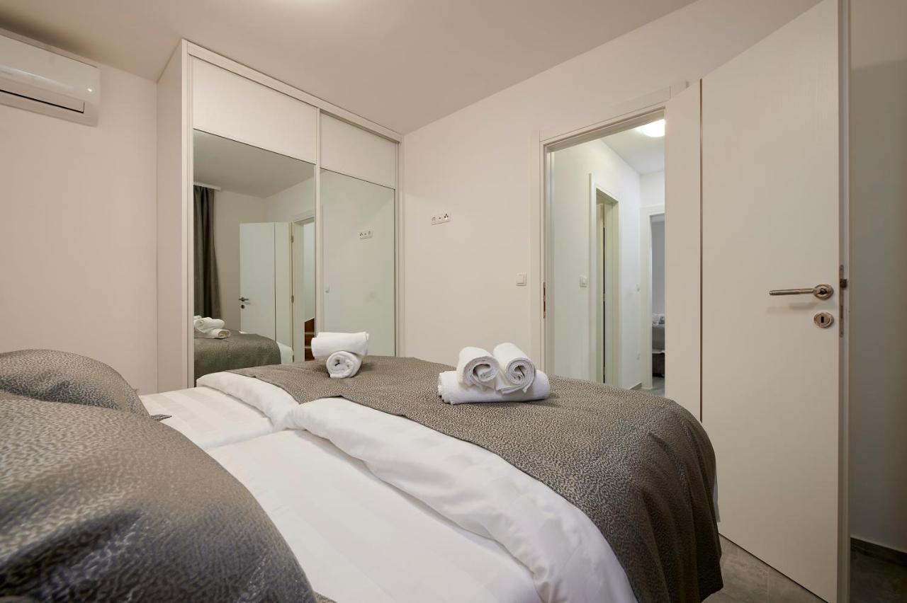 Apartment Gaby 3 Trogir Exteriör bild